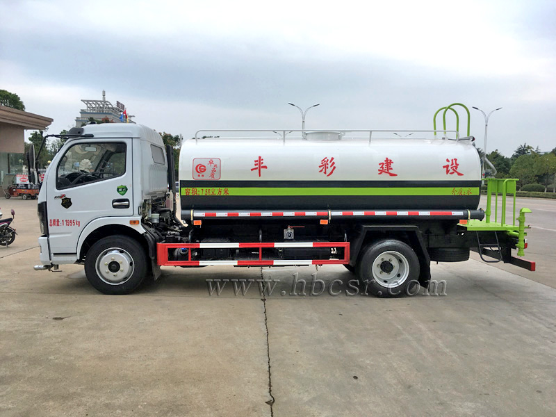 东风多利卡10方洒水车